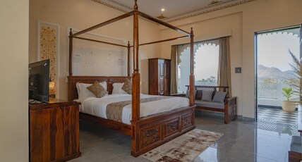 THE MARUWAS - A Luxury Retreat Room Type - King Room With Balcony