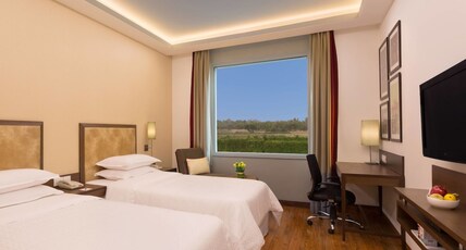Four Points by Sheraton New Delhi Airport Room Type - Premier Twin