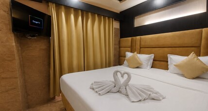 Bishnu Bhaban | 50M from Shree Jagannath Temple Room Type - Deluxe Room with Temple View King Bed Bishnu Bhaban | 50M from Shree Jagannath Temple Room Type - Deluxe Room with Temple View King Bed