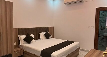 HORIZON HOTEL Room Type - Deluxe Room 107