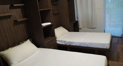 Mercys Munnar Homestay | Room & Caretaker Room Type - Deluxe Twin Bed Room