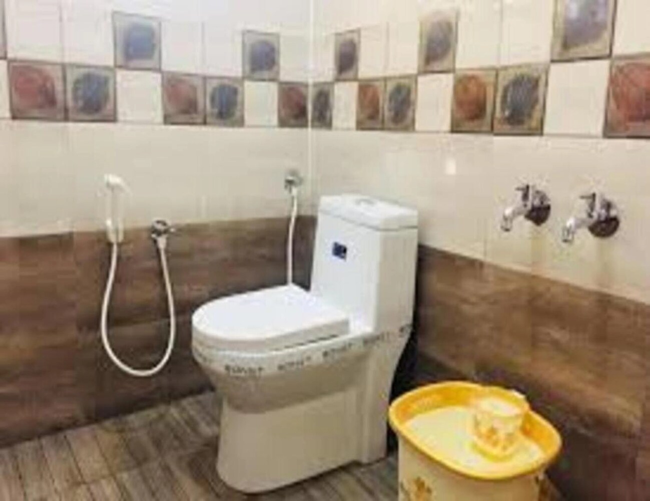 AR Springfields - Tap to explore photos