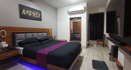 Park & Eat Room Type - Netflix Room
