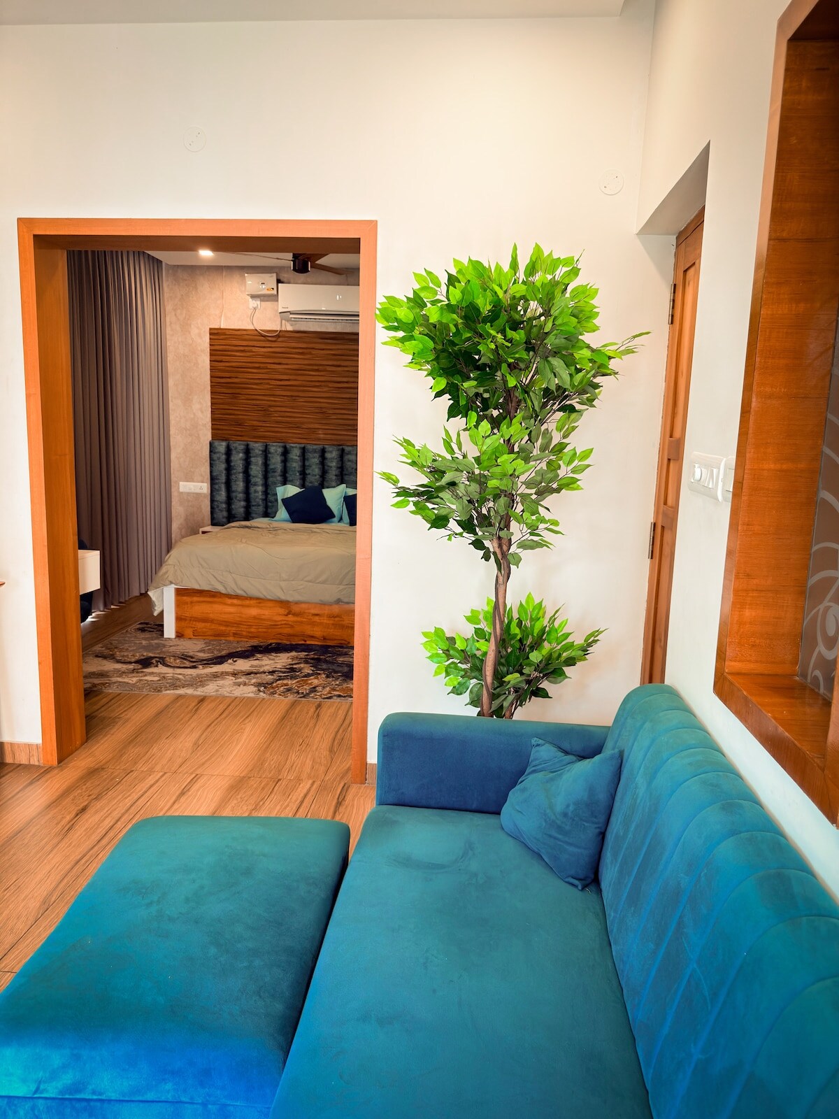 Premium Suite Room in Edapally palarivatom - Tap to explore photos