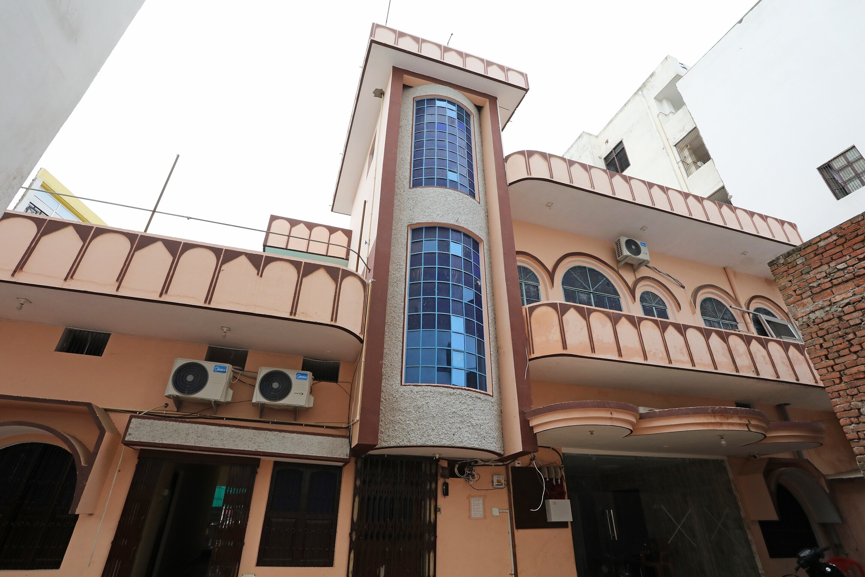 Hotel O New Sandhya Guest House - Tap to explore photos