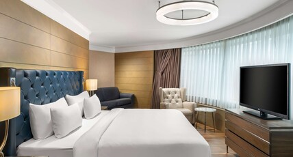 Radisson Blu Hotel, Istanbul Sisli Room Type - Panoramic Suite-City View amp; Lounge Access