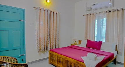 SUNORABEACHSTAY Room Type - Bedroom 6