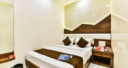 Hotel Palace Residency Room Type - Deluxe Double Room