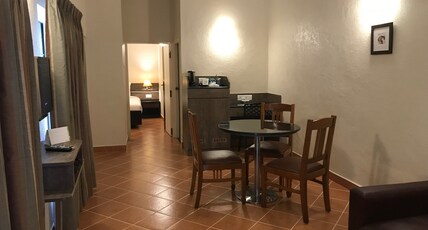 Green Pastures By Hill Country Room Type - Luxury Suite with Balcony