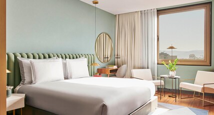 Grand Hyatt Barcelona Room Type - 1 KING BED PREMIUM WITH VIEW
