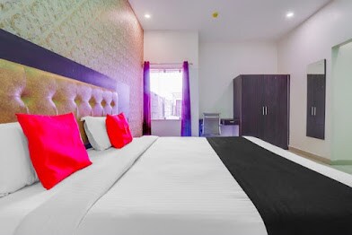 Hotel Grand Bhavya Palace