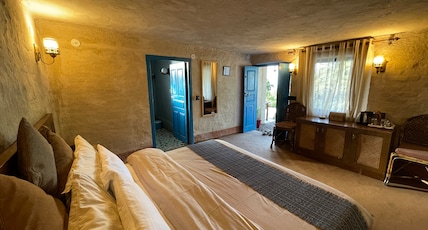 Shivaya Since 1953 | An Ageless Retreat Room Type - Vintage Suite