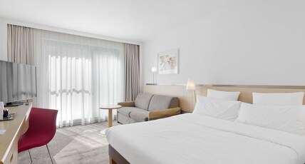 Novotel Berlin Mitte Room Type - Superior Room, 1 Double Bed