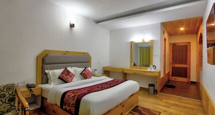 Manali Valley Resorts Room Type - Super Deluxe Room AC hot and cold
