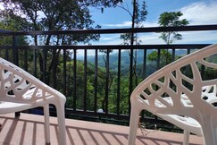 Robin's Paradise Homestay Vagamon