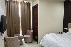 SGS Palace