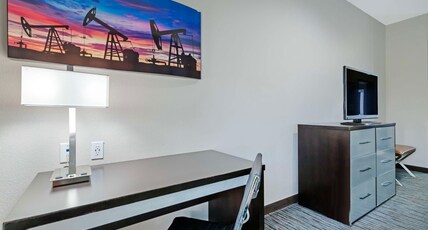 Best Western Plus Pleasanton Hotel Room Type - 2 Queen Beds, Non-Smoking, 42 Inch Led Television, Microwave And Refrigerator, High Speed Internet A Best Western Plus Pleasanton Hotel Room Type - 2 Queen Beds, Non-Smoking, 42 Inch Led Television, Microwave And Refrigerator, High Speed Internet A