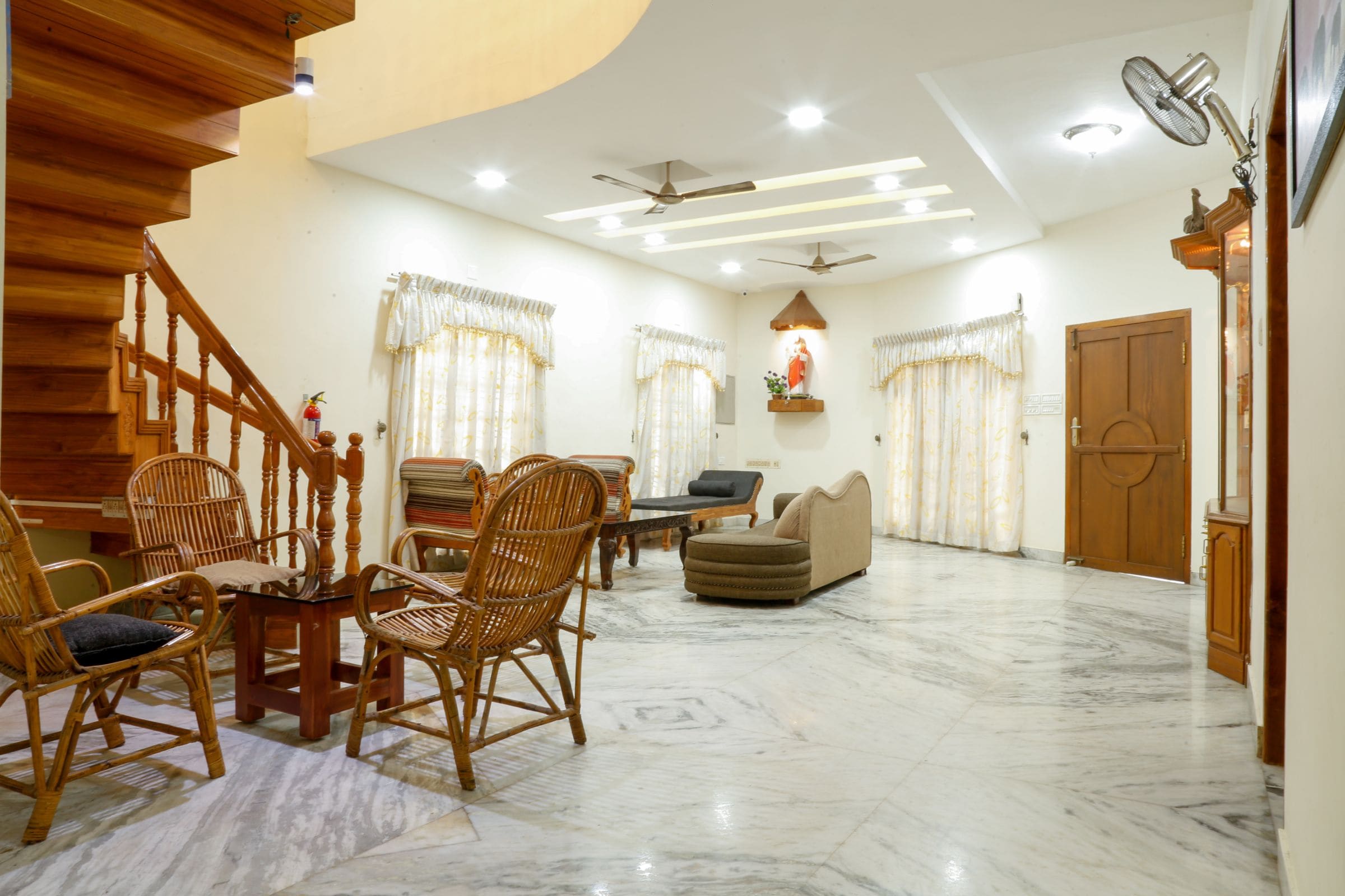 Metropolitan Serviced Villa | 10 min to Kaloor Stadium - Tap to explore photos