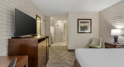 Best Western Cedar Park Inn Room Type - Accessible - 1 Queen, Mobility Accessible, Roll In Shower, Microwave And Refrigerator, Wi-Fi, Non-Sm Best Western Cedar Park Inn Room Type - Accessible - 1 Queen, Mobility Accessible, Roll In Shower, Microwave And Refrigerator, Wi-Fi, Non-Sm