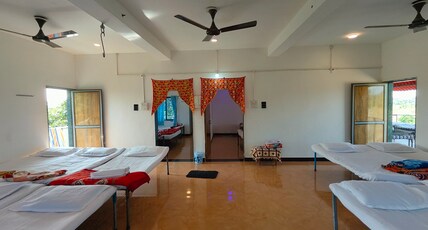 Gokul Farm Housee Room Type - Deluxe  AC King Room