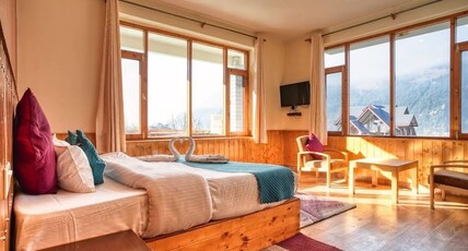 Himalayan Hawks Room Type - Deluxe Room