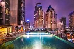Urbana Sathorn, Bangkok