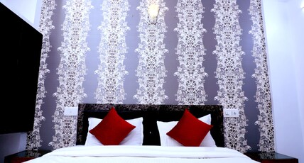 RANAKUNJ HOTEL & RESTAURANT Room Type - Deluxe Room