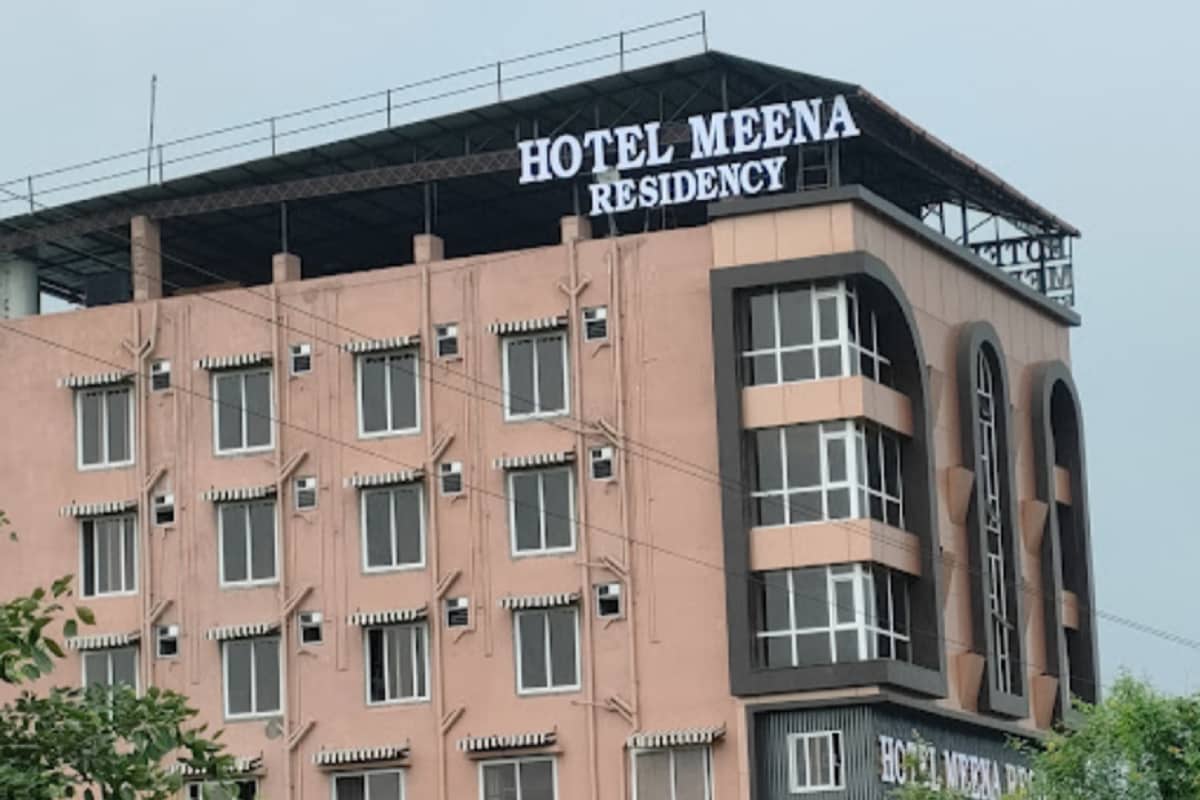 Hotel Meena Residency - Tap to explore photos