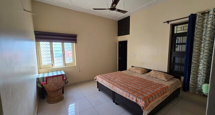 Home Stay 2 bedroom Room Type - Bedroom 1