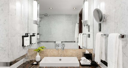 Sofitel Warsaw Victoria Room Type - SUPERIOR ROOM, 2 Single Size Beds, Higher Floor