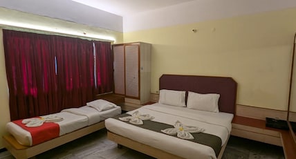 Hotel Padmam Room Type - Deluxe Triple With Balcony Hotel Padmam Room Type - Deluxe Triple With Balcony