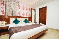 Hotel Kabir Palace Karol Bagh