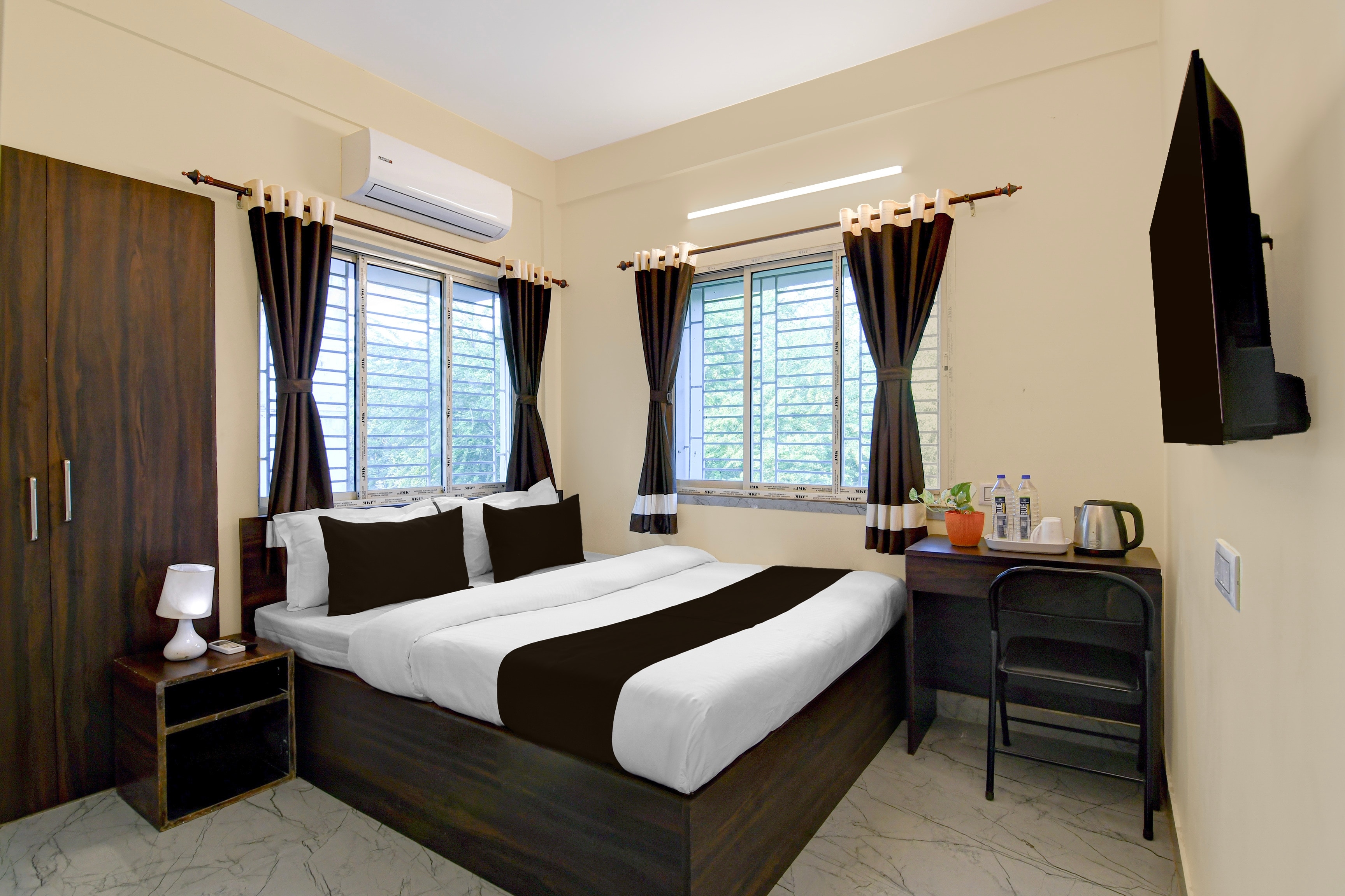 Super Collection O Gariahat Kolkata Formerly 6 Seasons - Tap to explore photos