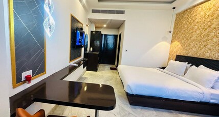 Hotel Krishna Sagar NH24 Room Type - Executive Room