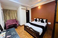 FabHotel Royal Grand Residency