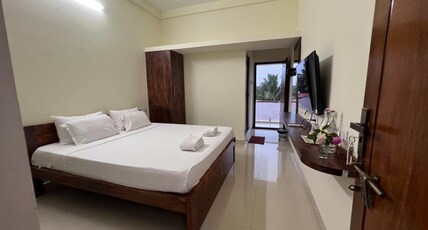 Gold Mountain Wellness Resort Room Type - Deluxe Room with Balcony