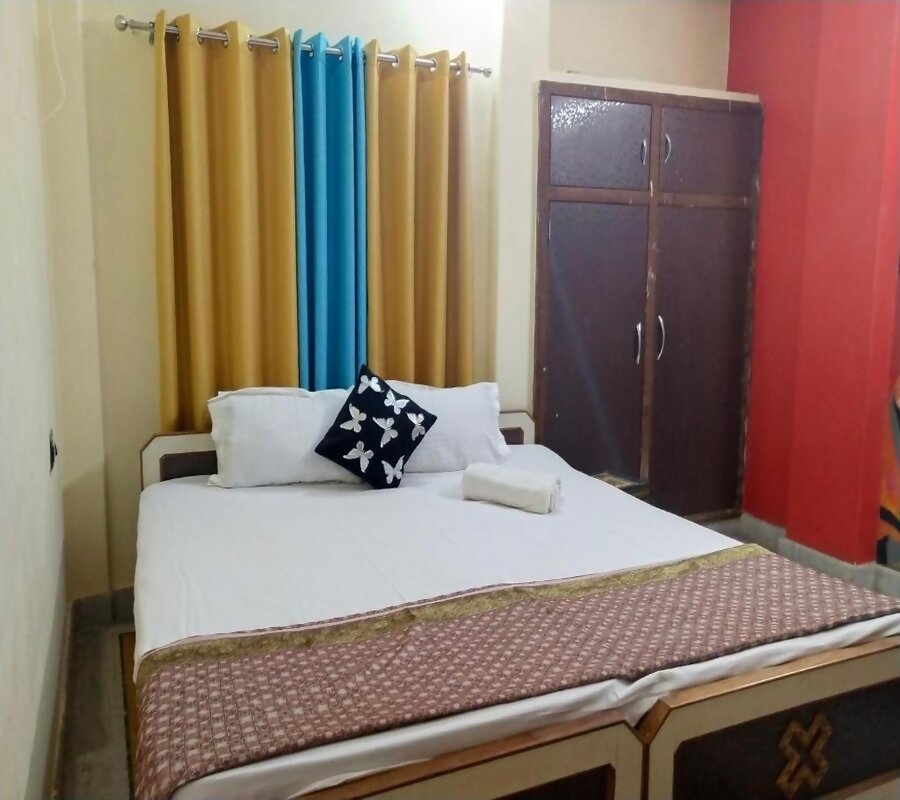 Om shanthi guest house - Tap to explore photos