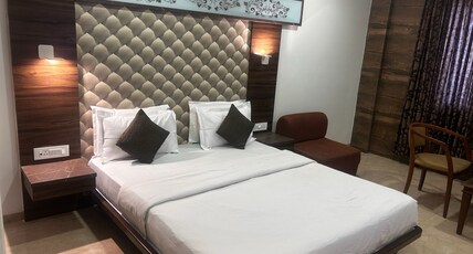 Hotel Sangam Room Type - Superior Room