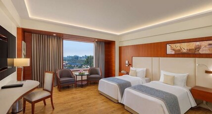 Viraj Sarovar Portico Room Type - Superior Room - 1 King Bed 30SQM WiFi Shower Viraj Sarovar Portico Room Type - Superior Room - 1 King Bed 30SQM WiFi Shower