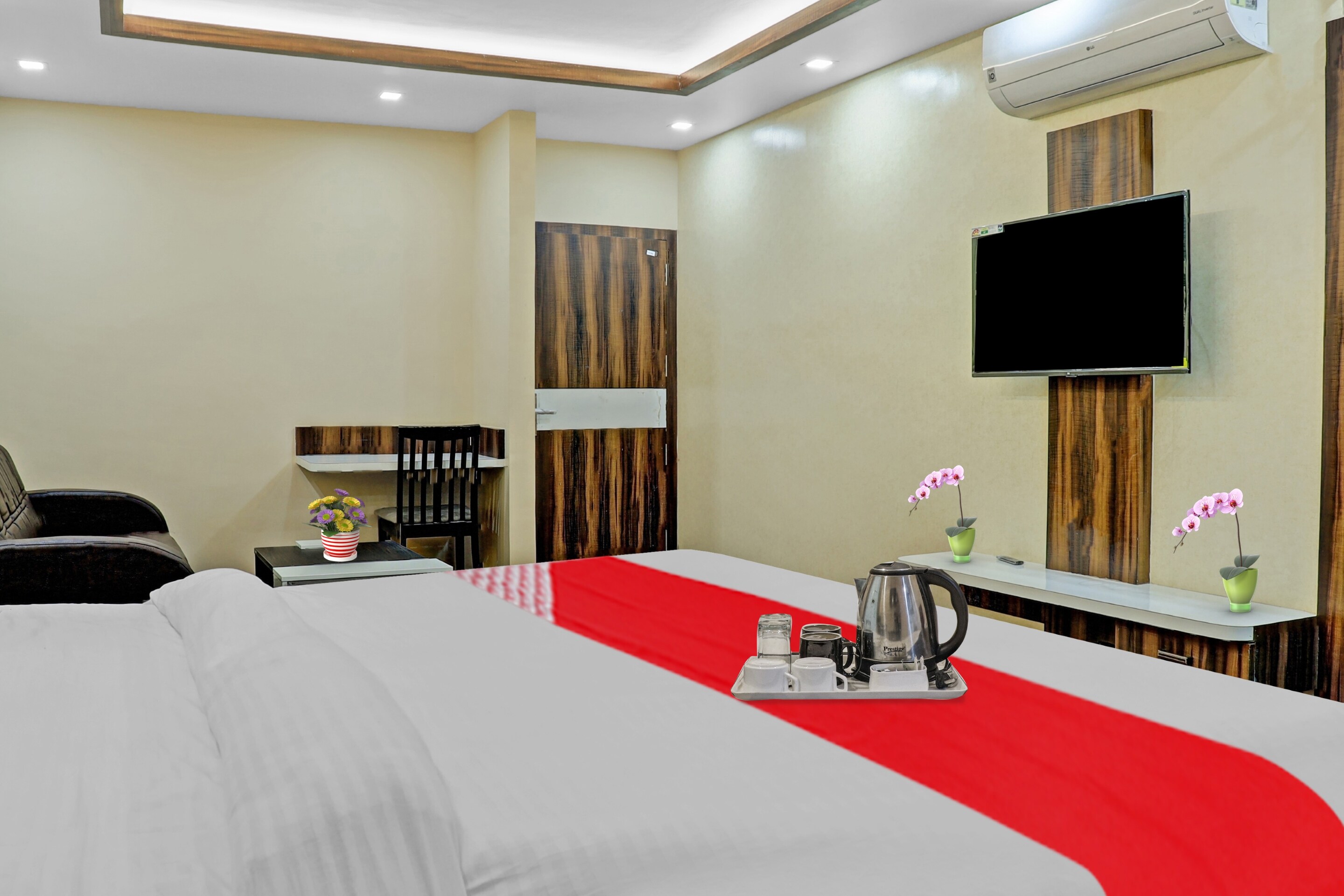 Hotel O Oxy Kings Inn - Tap to explore photos