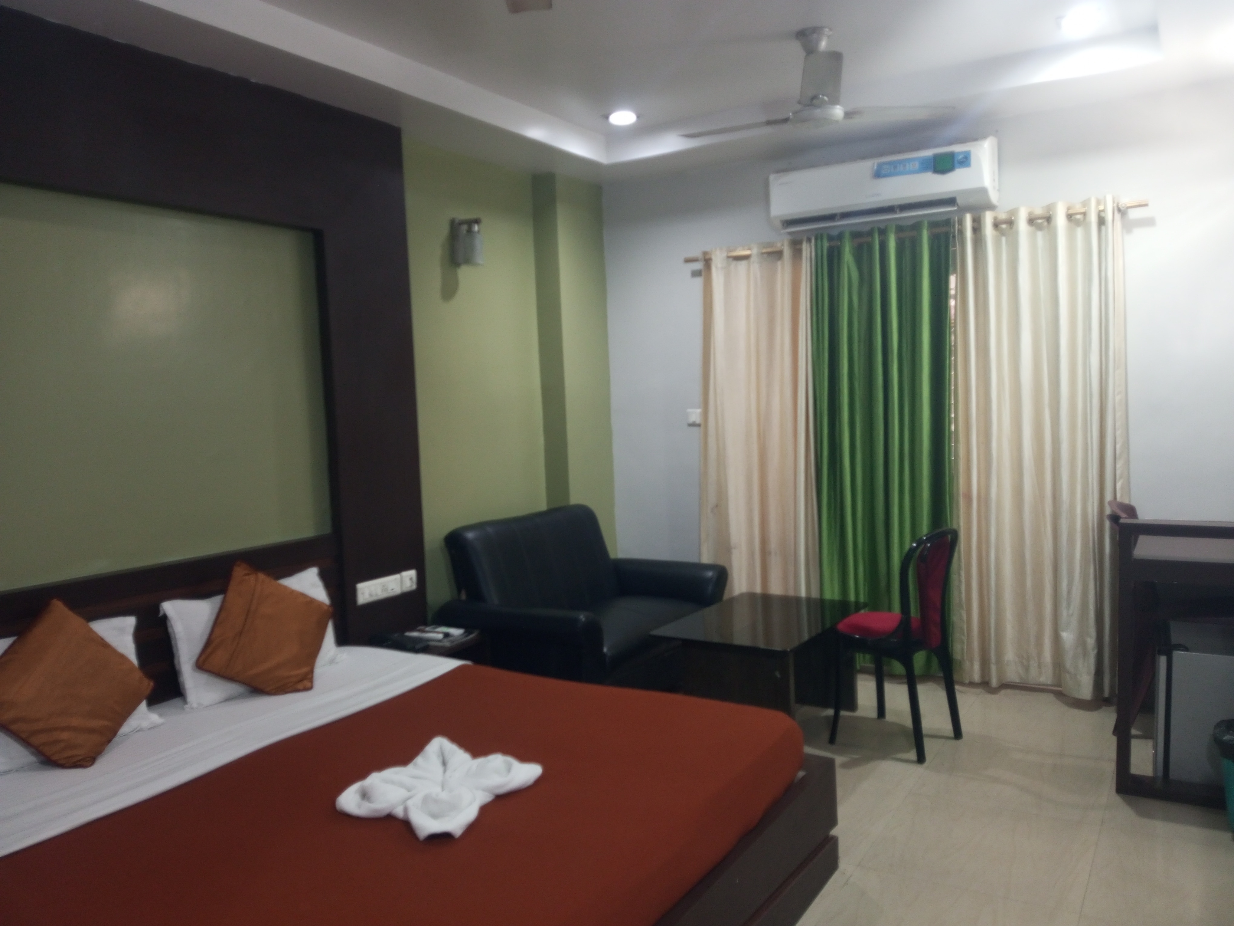 Hotel Petal Regency NEAR TO SEA BEACH - Tap to explore photos