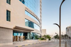 Golden Tulip Doha (Luxury City Hotel)