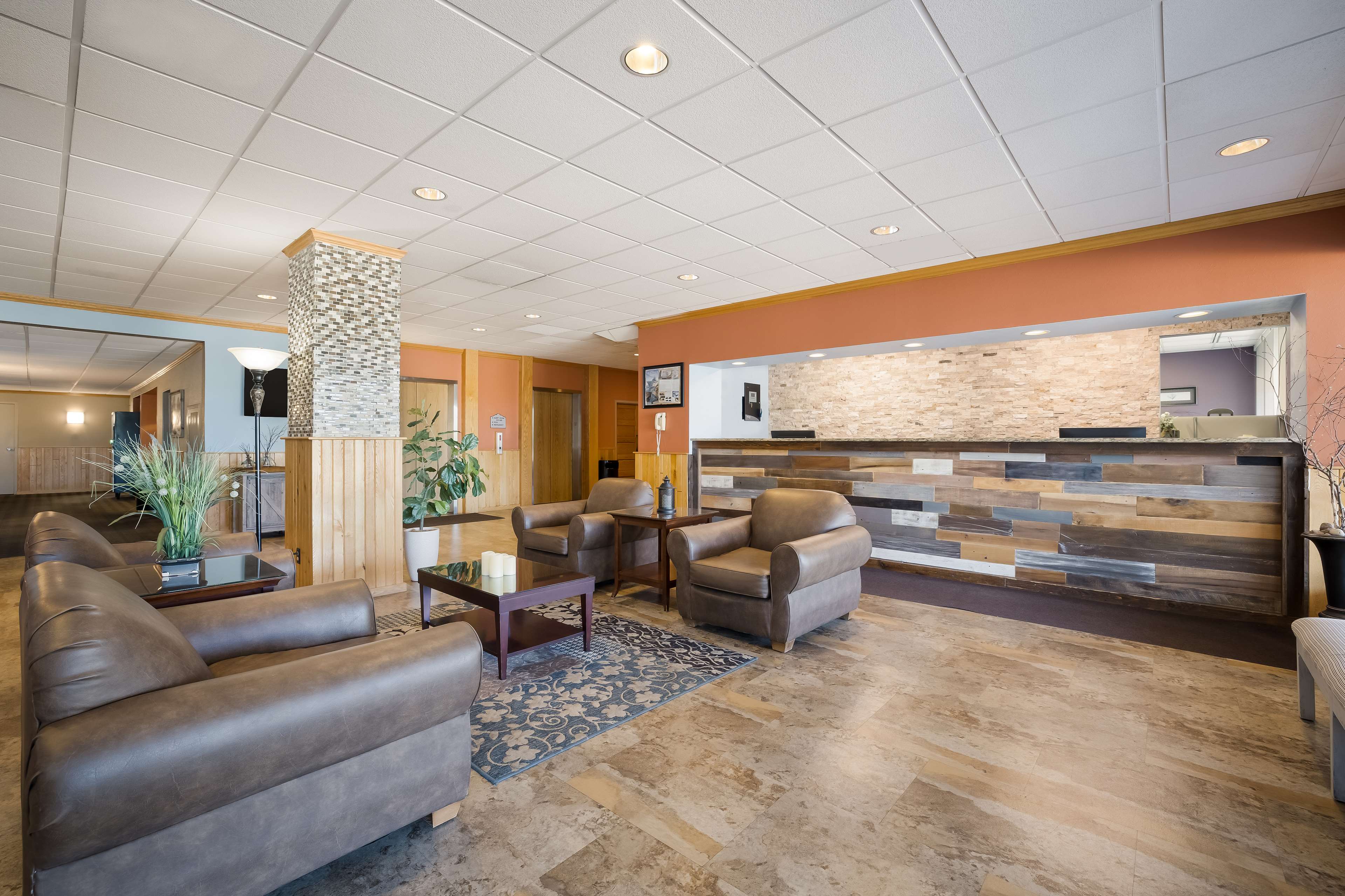 Best Western Riverfront Inn - Tap to explore photos