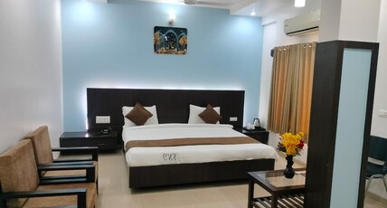 Hotel Mathura Inn Room Type - Premium Quadruple Room Hotel Mathura Inn Room Type - Premium Quadruple Room
