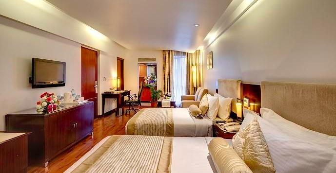 THE HHI Select (The Hotel Hindusthan International Bangalore) - Tap to explore photos