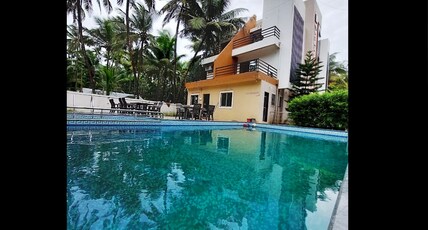 ILIF 2737 Royal Paradise Room Type - Deluxe AC with Balcony