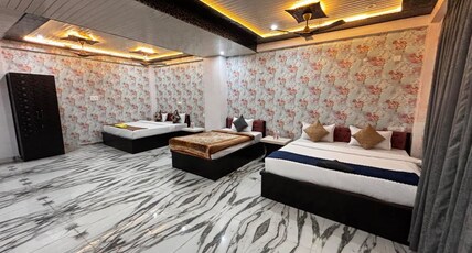 Hotel Vinayak Plaza Room Type - Family Room