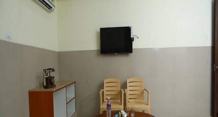 Hotel Gateway Room Type - COMFORT TRIPLE COT AC