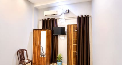 Hotel Vedas Villa - 15 mint From Ram Temple Room Type - Deluxe AC Room Hotel Vedas Villa - 15 mint From Ram Temple Room Type - Deluxe AC Room