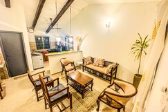 MISTY HOMESTAY PREMIUM